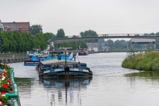 �1764280 �������(a): ����������:1920x1280